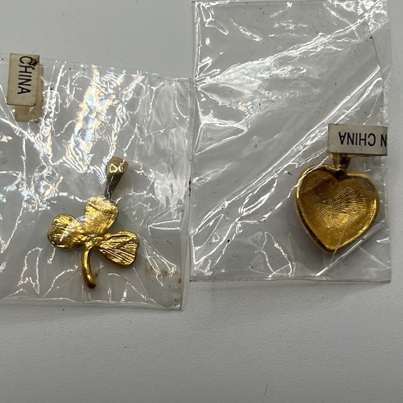 LOT OF JEWELRY NEW WITH TAGS - Picture 13 of 16